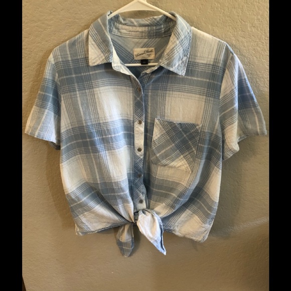 Universal Thread Tops - Universal Thread shirt